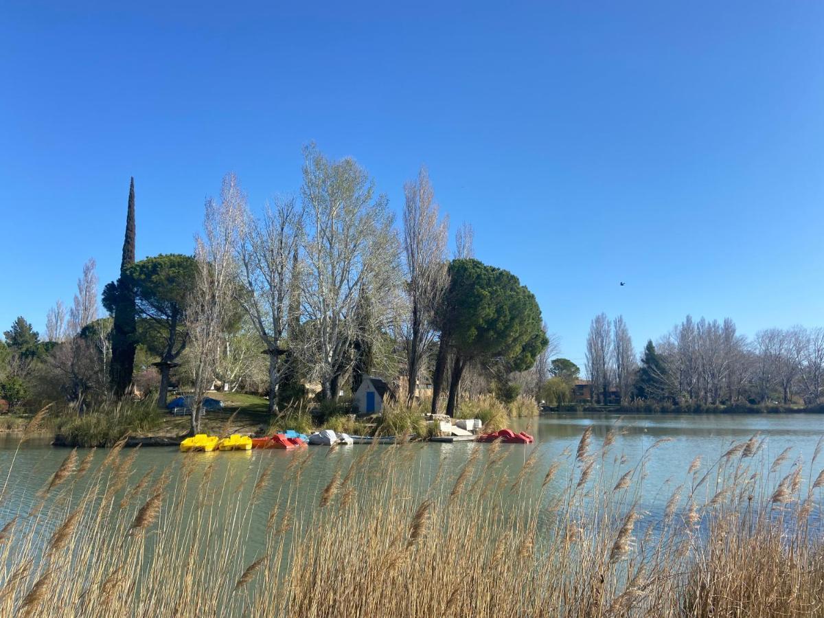 Appart Dans Residence Avec Piscine A Arles Exterior foto